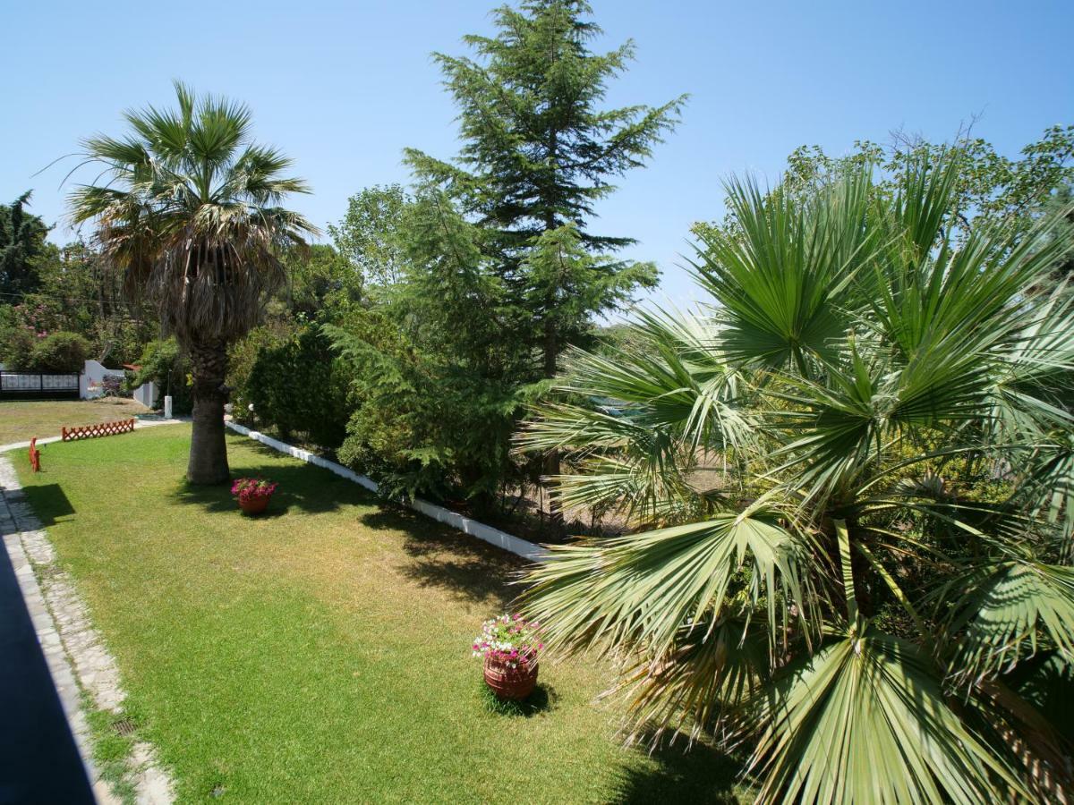 Villa Bianca Studios Possidi Exterior photo